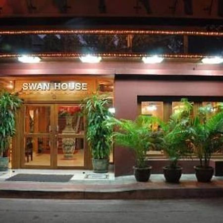 Swan Hotel Bangkok Exterior photo