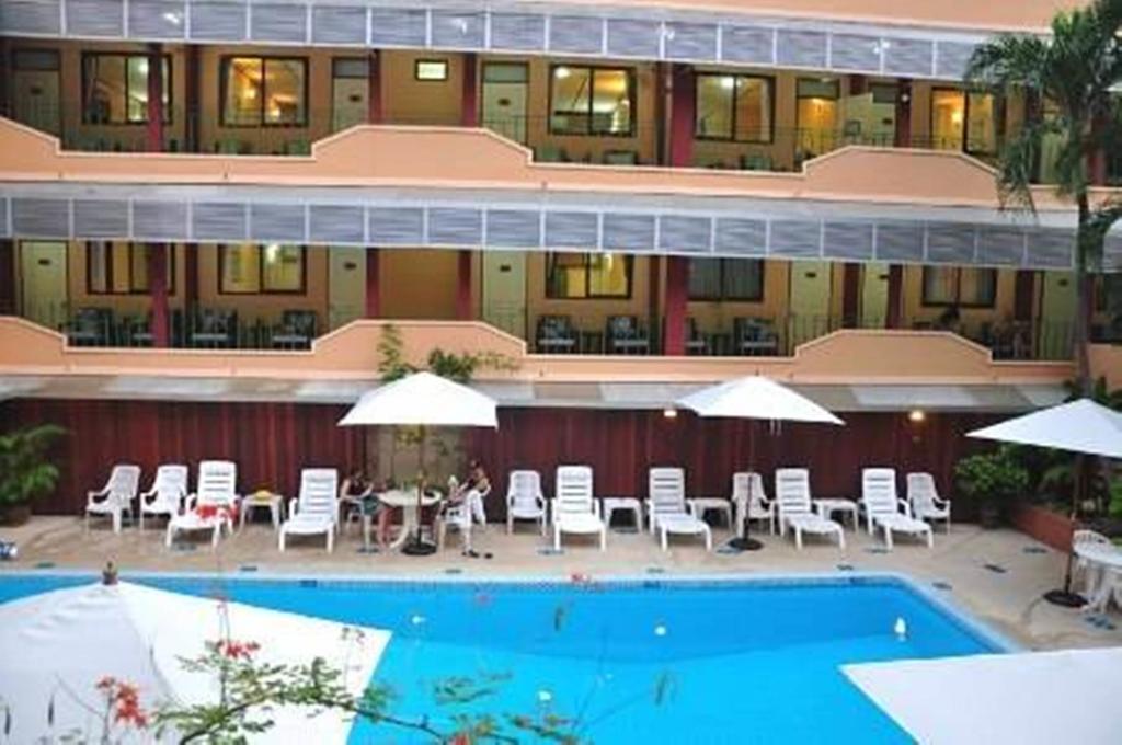 Swan Hotel Bangkok Exterior photo