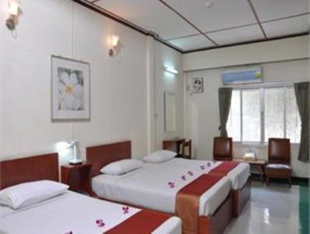Swan Hotel Bangkok Exterior photo
