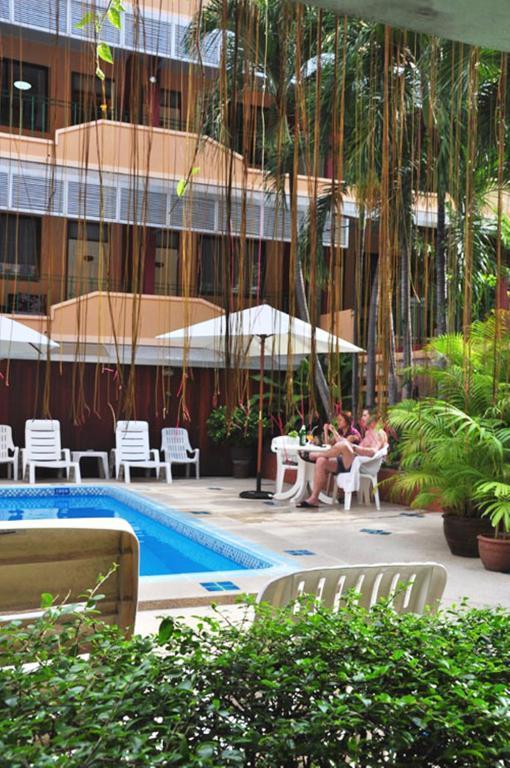 Swan Hotel Bangkok Exterior photo